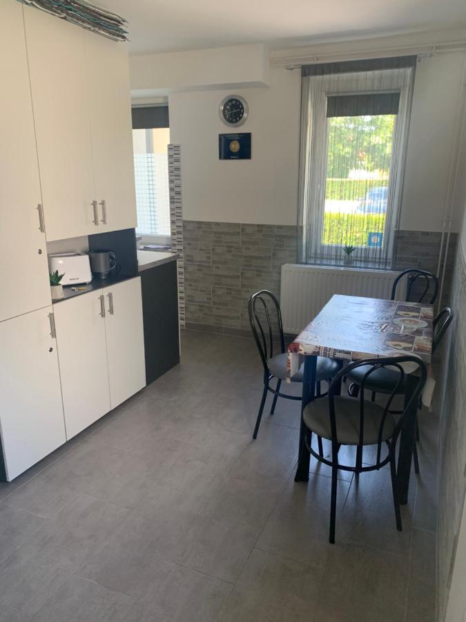 Komo Apartment Bük 外观 照片