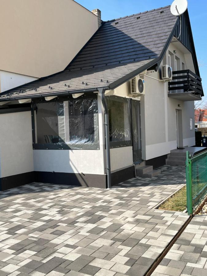 Komo Apartment Bük 外观 照片